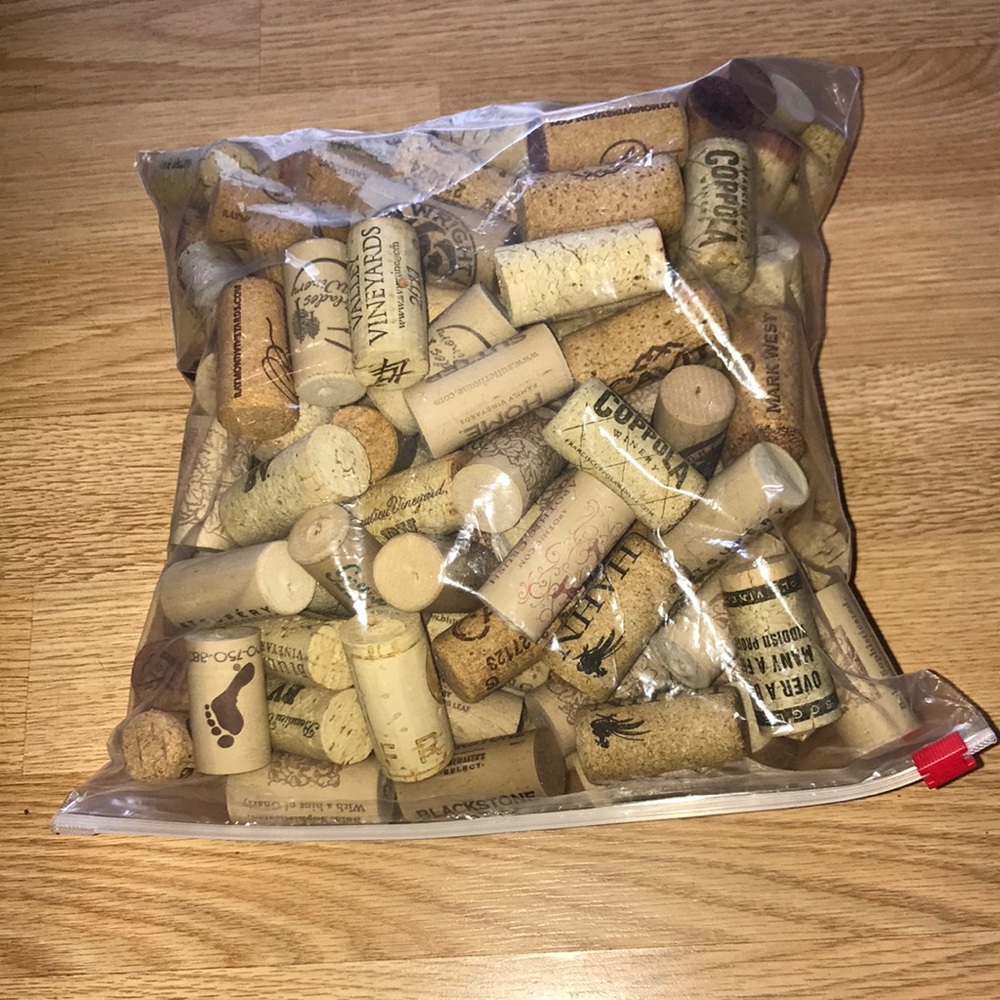 Used wine corks for crafts